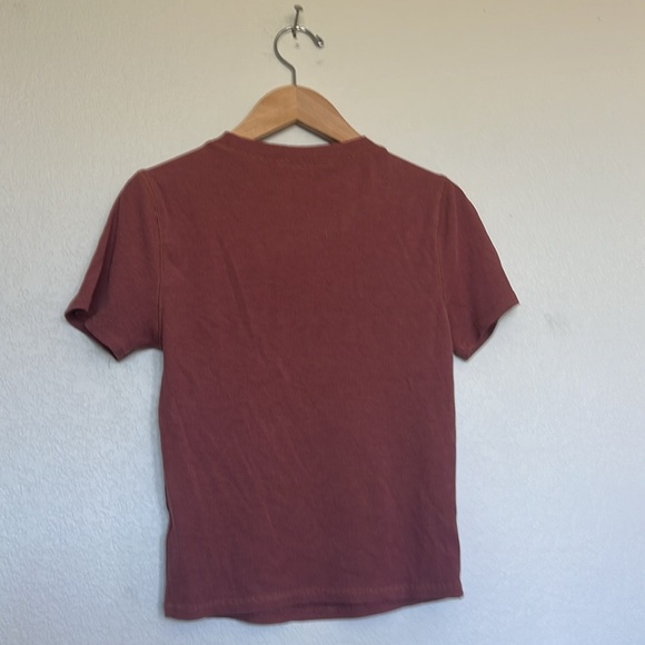 Vuori Mudra Fitted T-Shirt Copper Heather - Picture 3 of 3